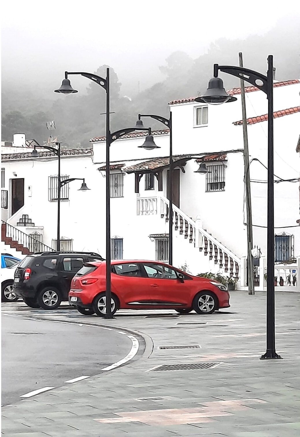 Brazo Modelo Venecia para iluminación exterior y alumbrado público