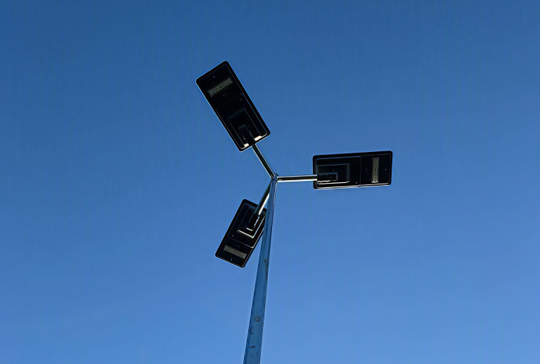 Crucetas Para Luminarias para iluminación exterior y alumbrado público